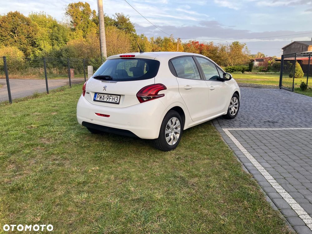 Peugeot 208 - 2