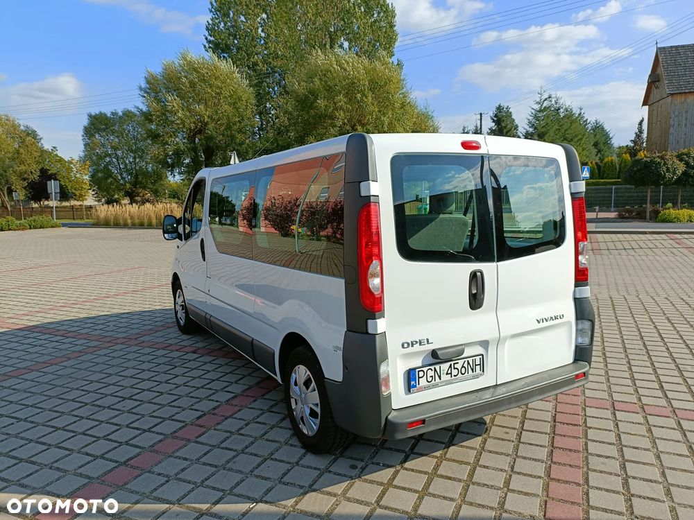 Opel Vivaro - 2