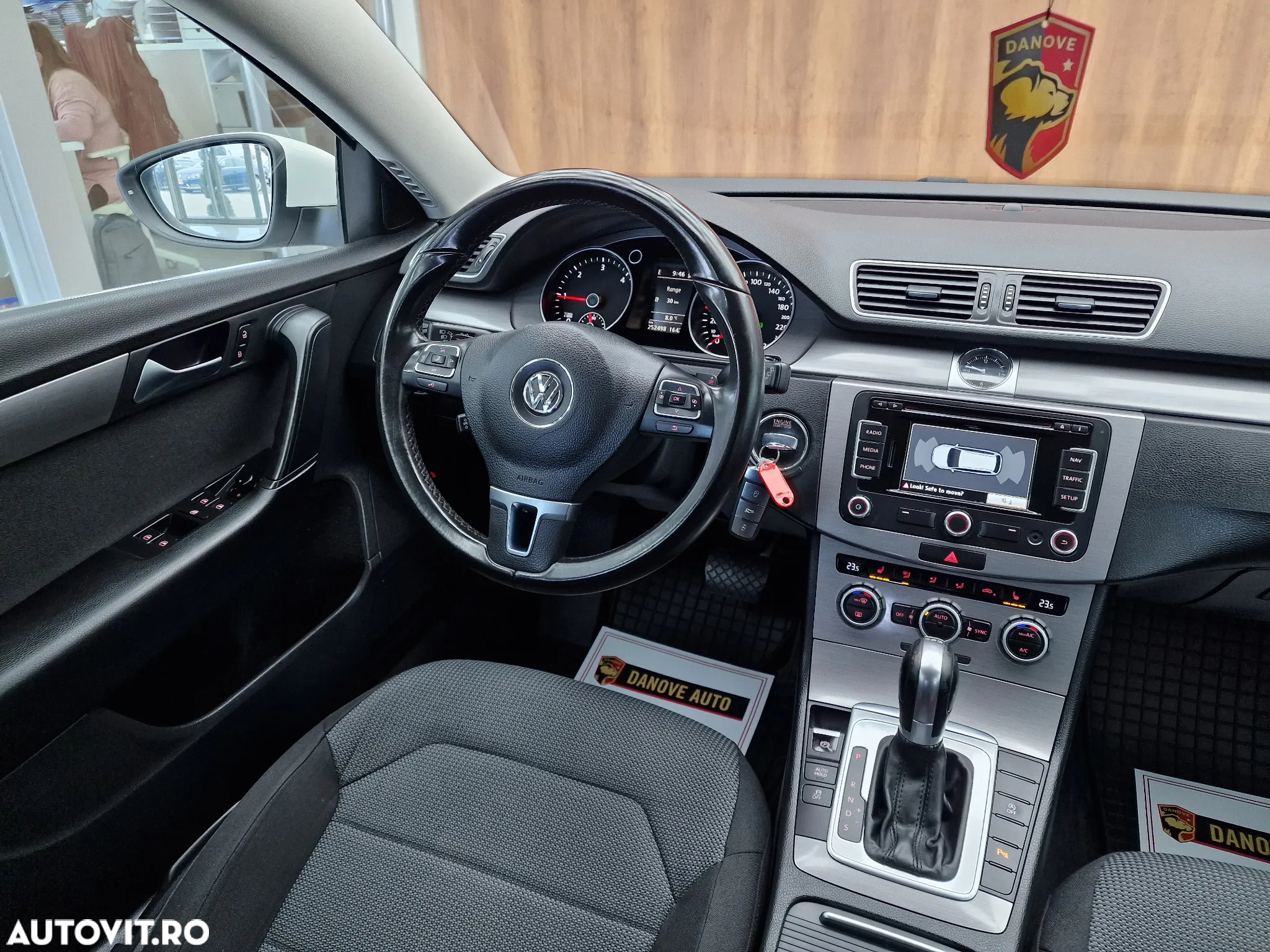 Volkswagen Passat Variant 2.0 TDI BlueMotion Technology DSG Comfortline - 17