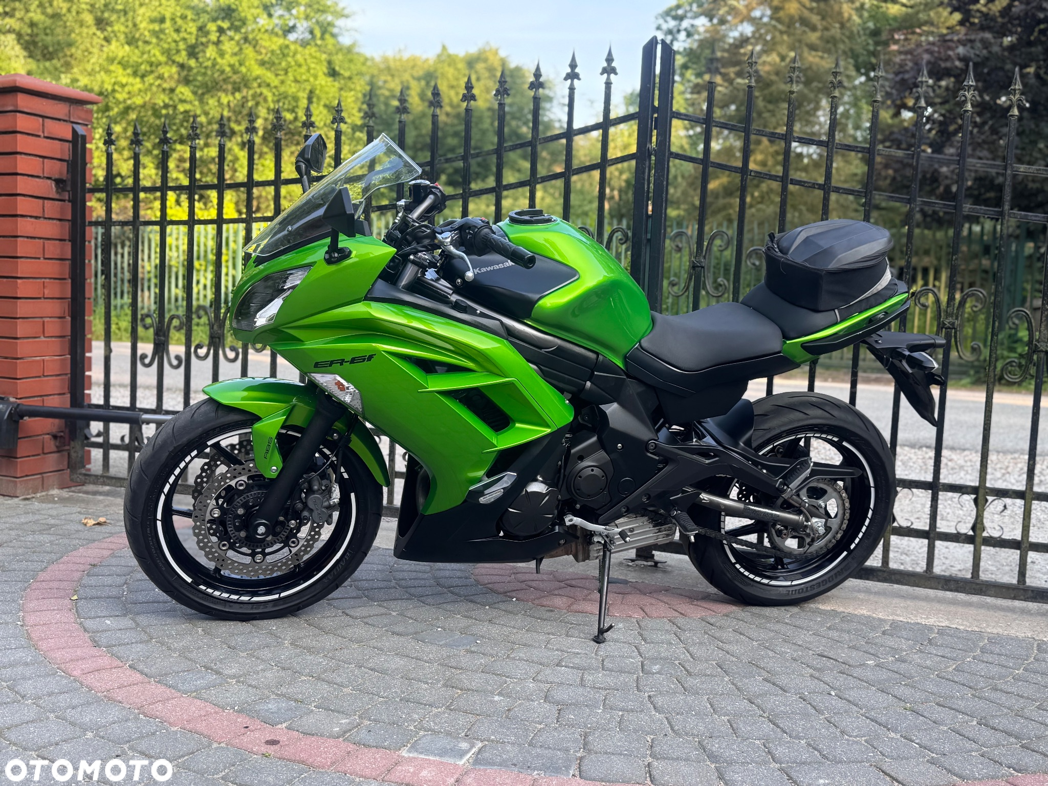 Kawasaki ER - 7