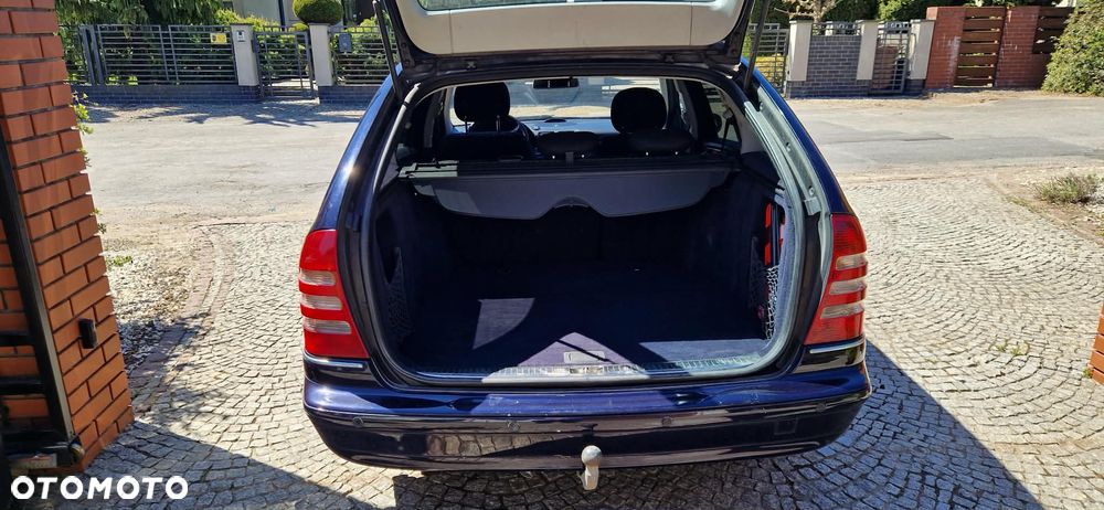 Mercedes-Benz Klasa C 320 CDI 7G-TRONIC Avantgarde - 10