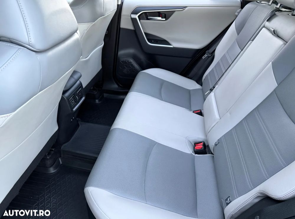 Toyota RAV4 2.5 VVT-iE 4x4 Luxury Premium - 13