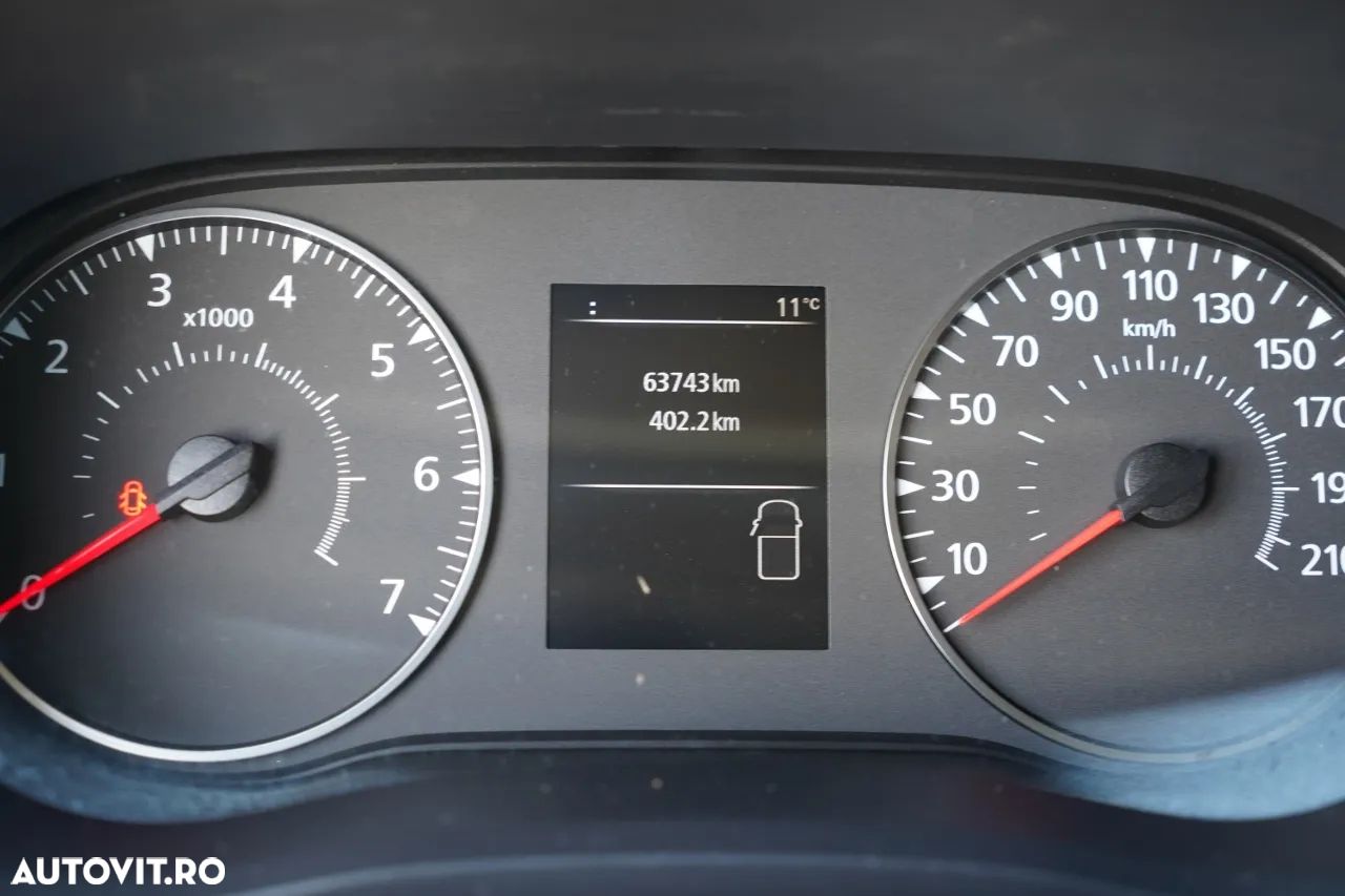 Renault MASTER / BLASZAK / PANEL / MANUAL / CARCASĂ DE REMORCARE / 2022 - 36