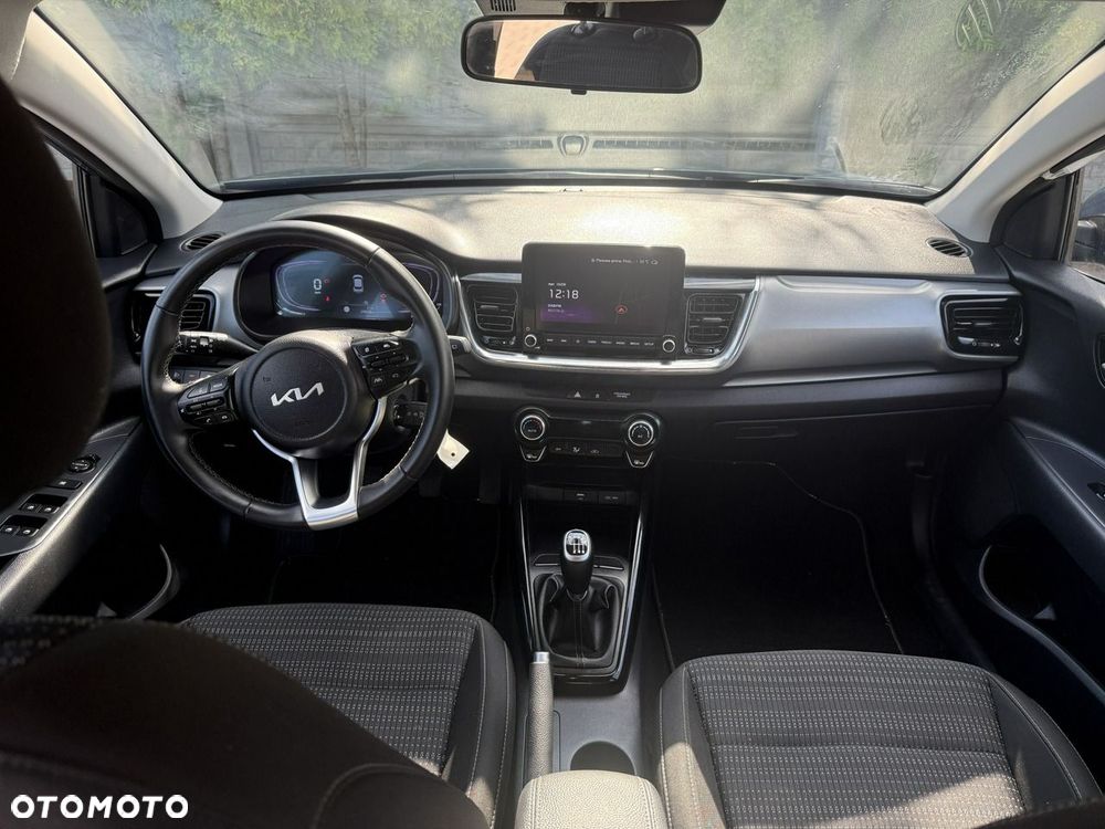 Kia Stonic - 8