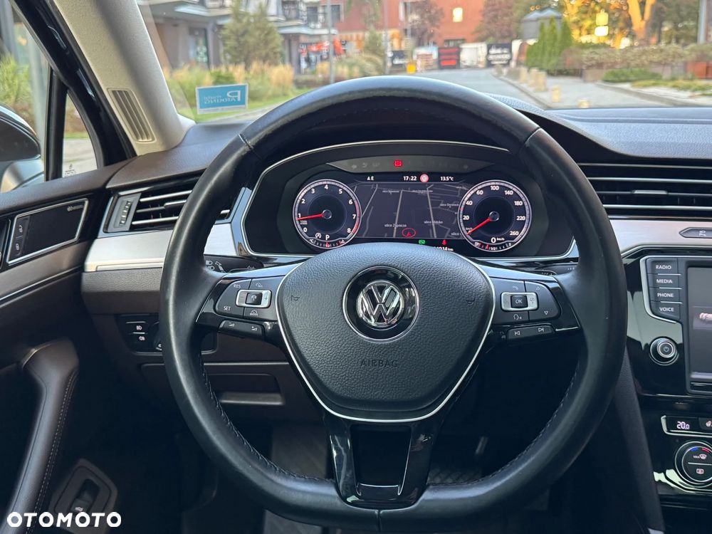 Volkswagen Passat 2.0 TSI BMT Highline DSG - 36