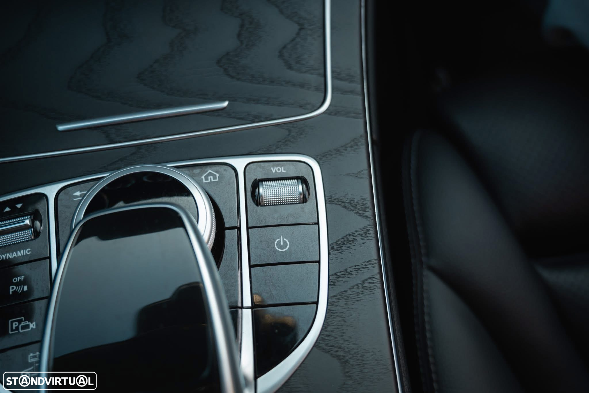 Mercedes-Benz C 300 de AMG Line - 24