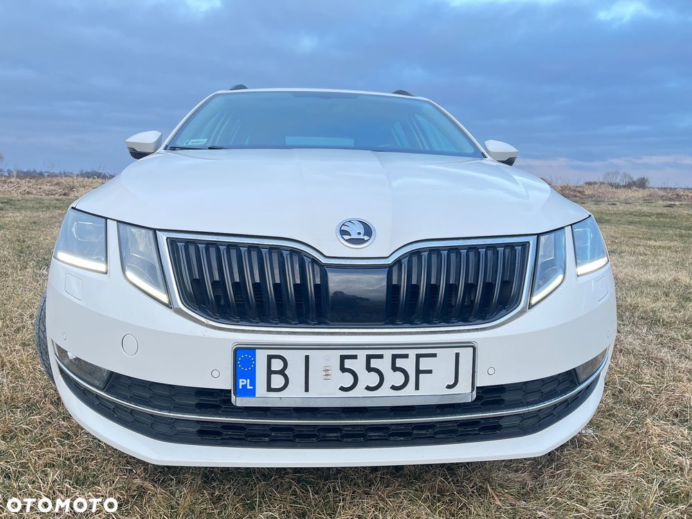 Skoda Octavia Combi 2.0 TDI DSG Style - 3