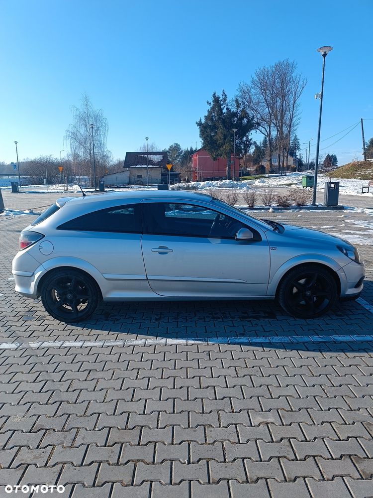 Opel Astra 2.0 T Sport - 4