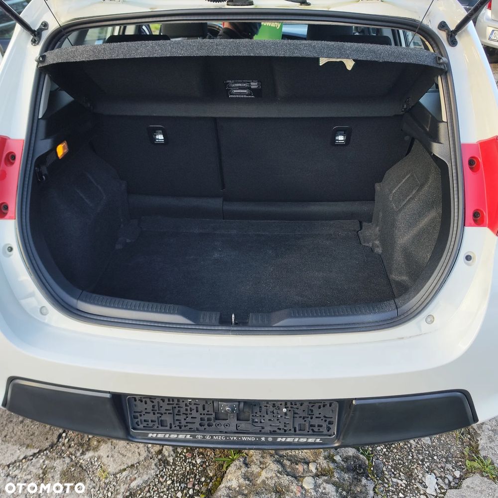 Toyota Auris - 24