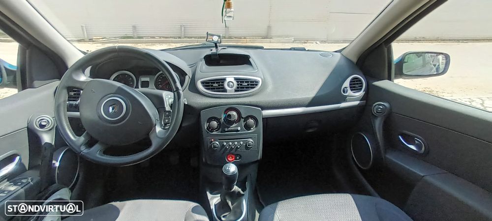 Renault Clio 1.2 16V Dynamique - 5