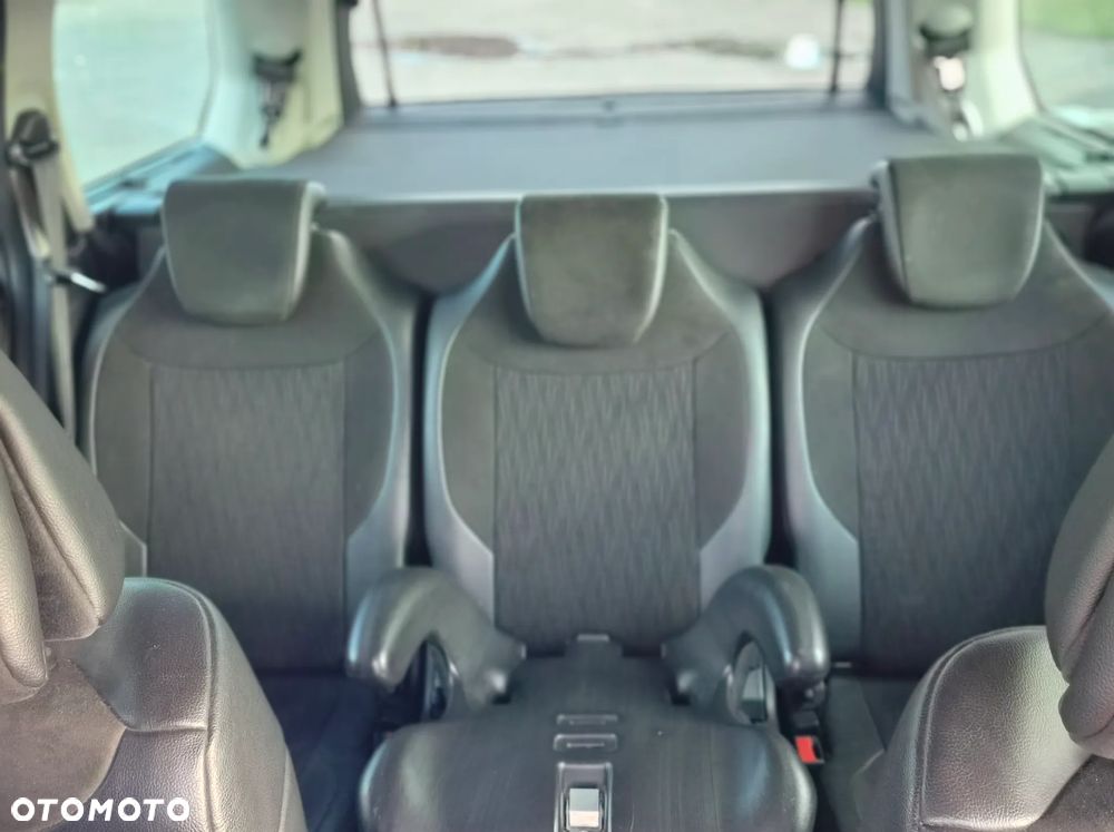 Citroën C4 Grand Picasso - 10