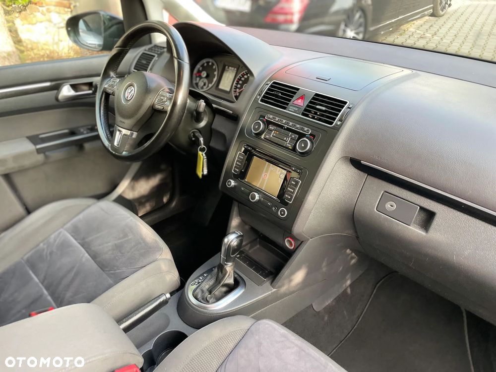 Volkswagen Touran 1.4 TSI DSG Highline - 18