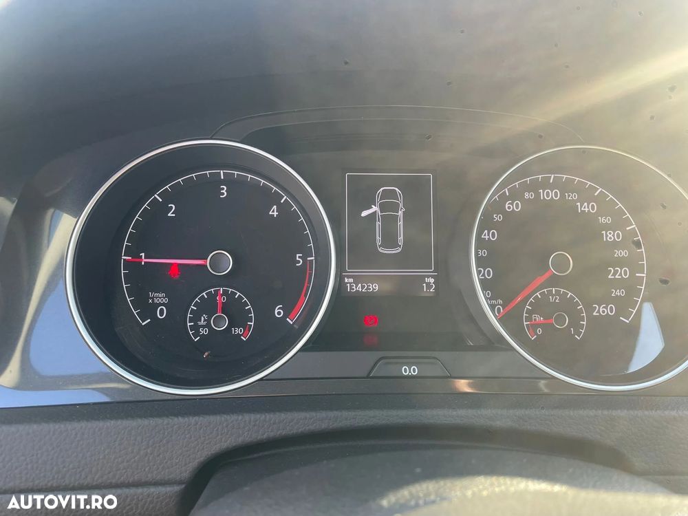 Volkswagen Golf 1.6 TDI SCR Comfortline - 7