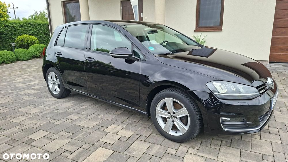 Volkswagen Golf - 2
