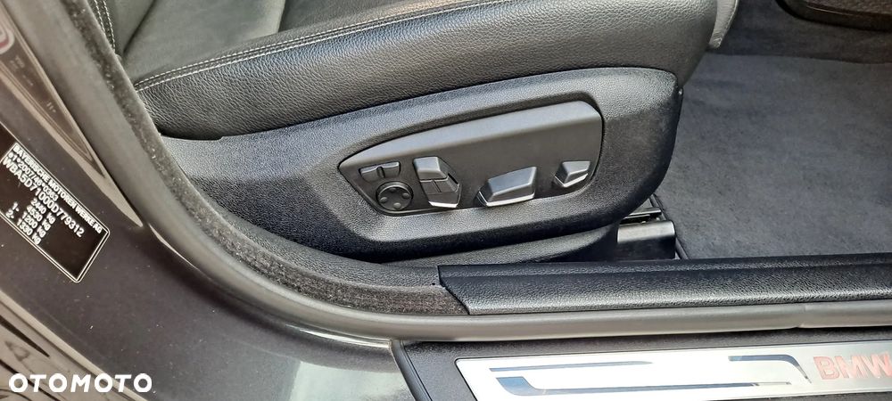 BMW Seria 5 535d Sport-Aut Modern Line - 23