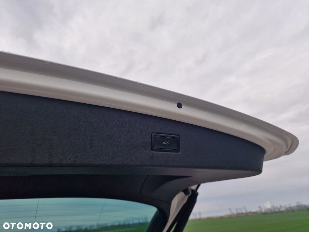 Volkswagen Tiguan 2.0 TDI SCR 4MOTION (BlueMotion Techn.) DSG Sound - 24