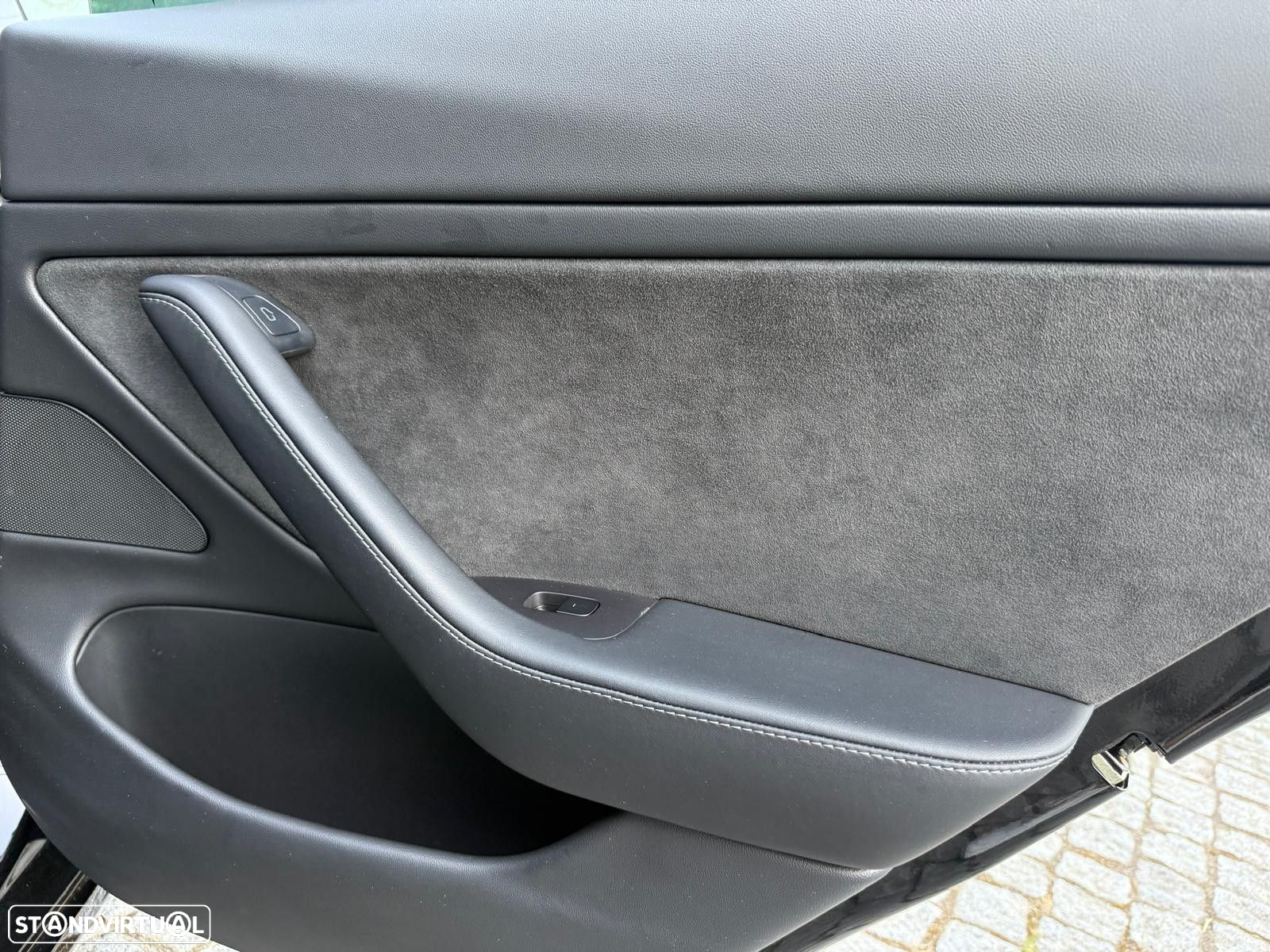 Tesla Model 3 Long Range AWD Dual Motor - 28