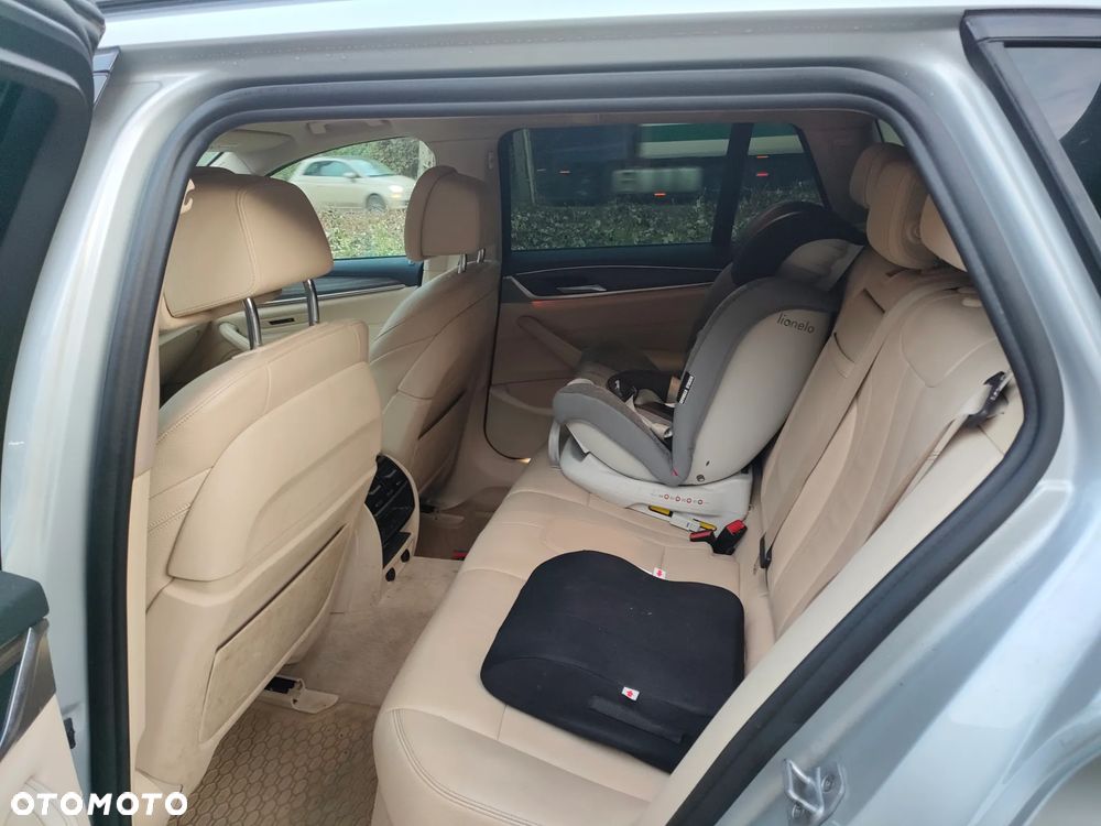 BMW Seria 5 520d - 14