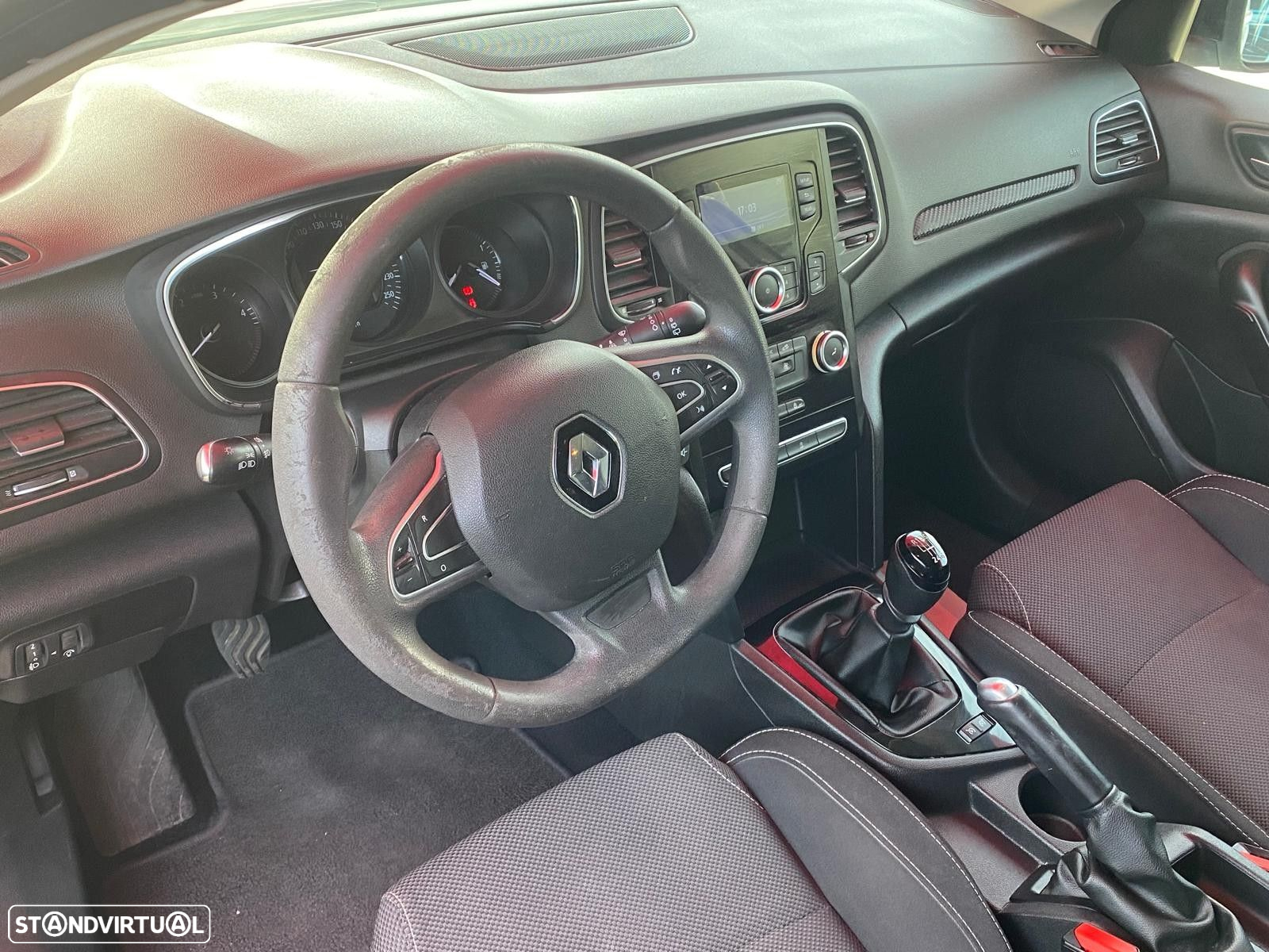 Renault Mégane 1.5 dCi Zen - 11