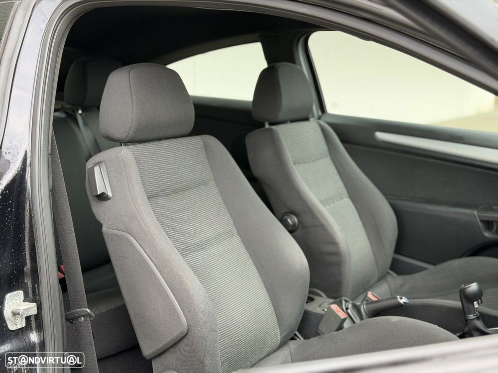 Opel Astra GTC 1.7 CDTI - 8