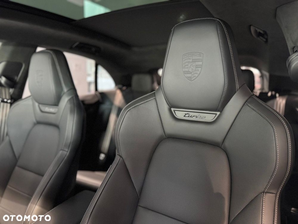 Porsche Macan - 31