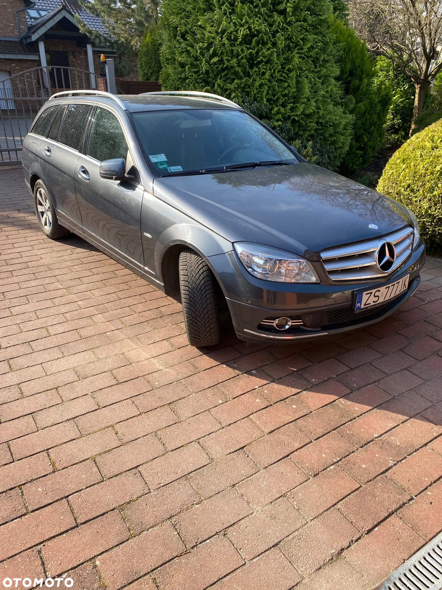 Mercedes-Benz Klasa C 220 T CDI DPF Automatik BlueEFFICIENCY Avantgarde - 2
