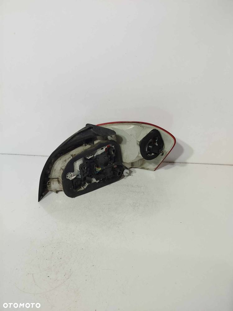 LAMPA LEWA TYLNA TYŁ BMW 1 E88 E82 COUPE 07-13 - 4