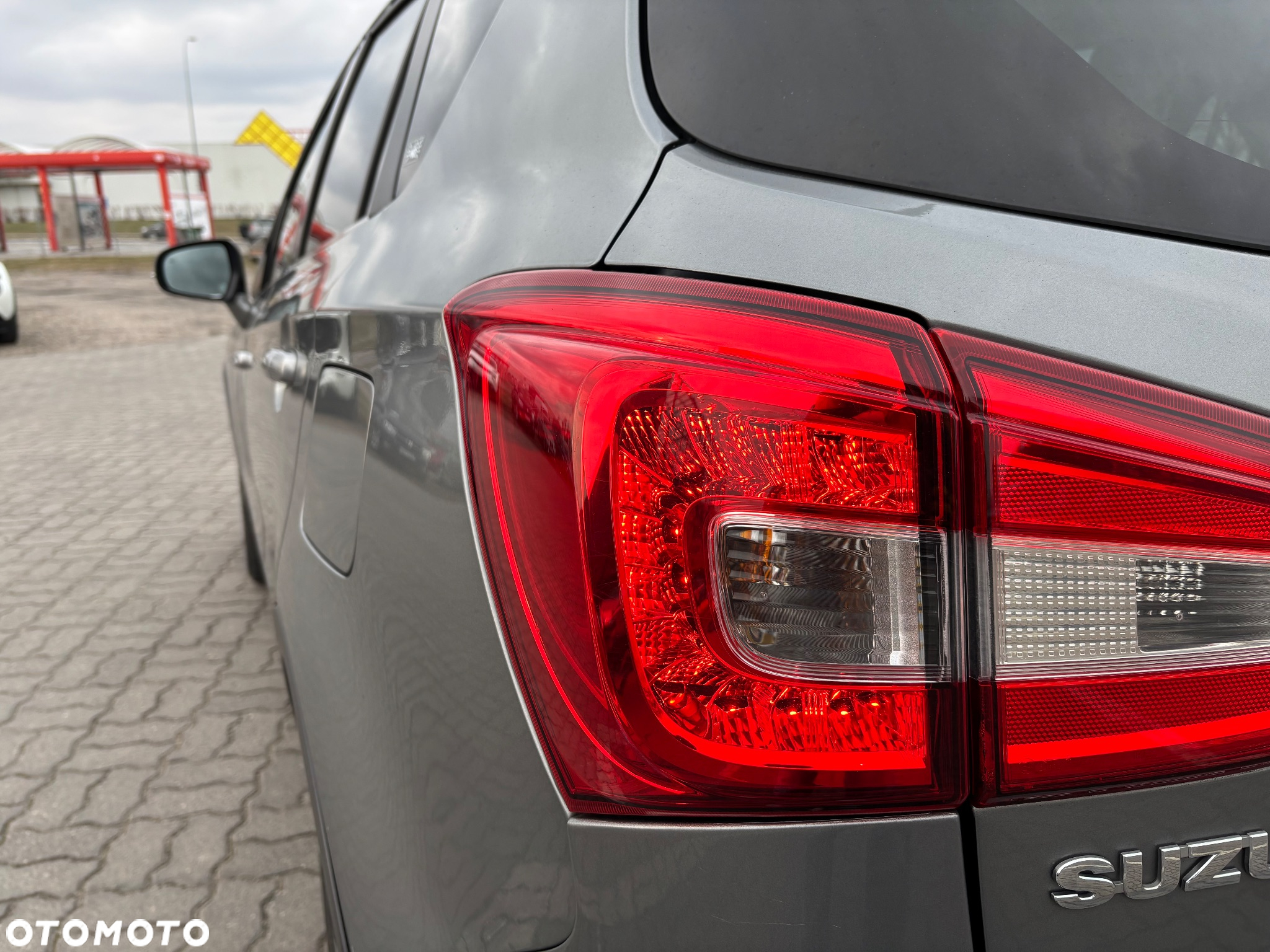 Suzuki SX4 S-Cross 1.0 T Premium - 13