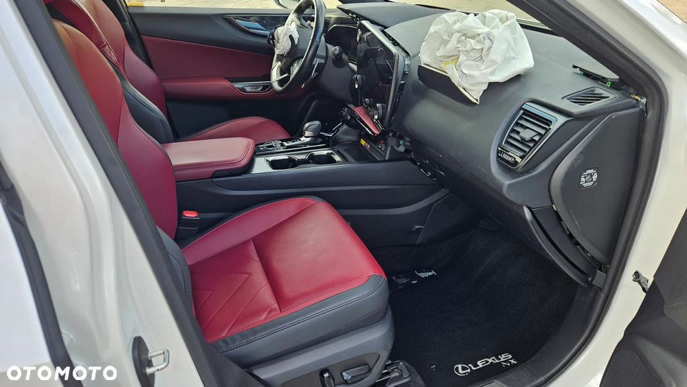 Lexus NX 350h Prestige AWD - 28
