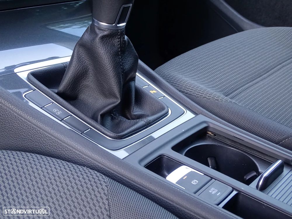 VW Golf Variant 1.0 TSI Confortline - 52