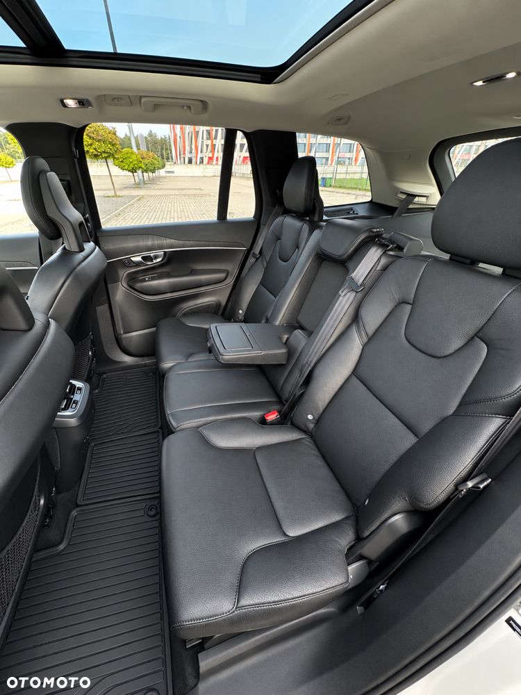 Volvo XC 90 - 8