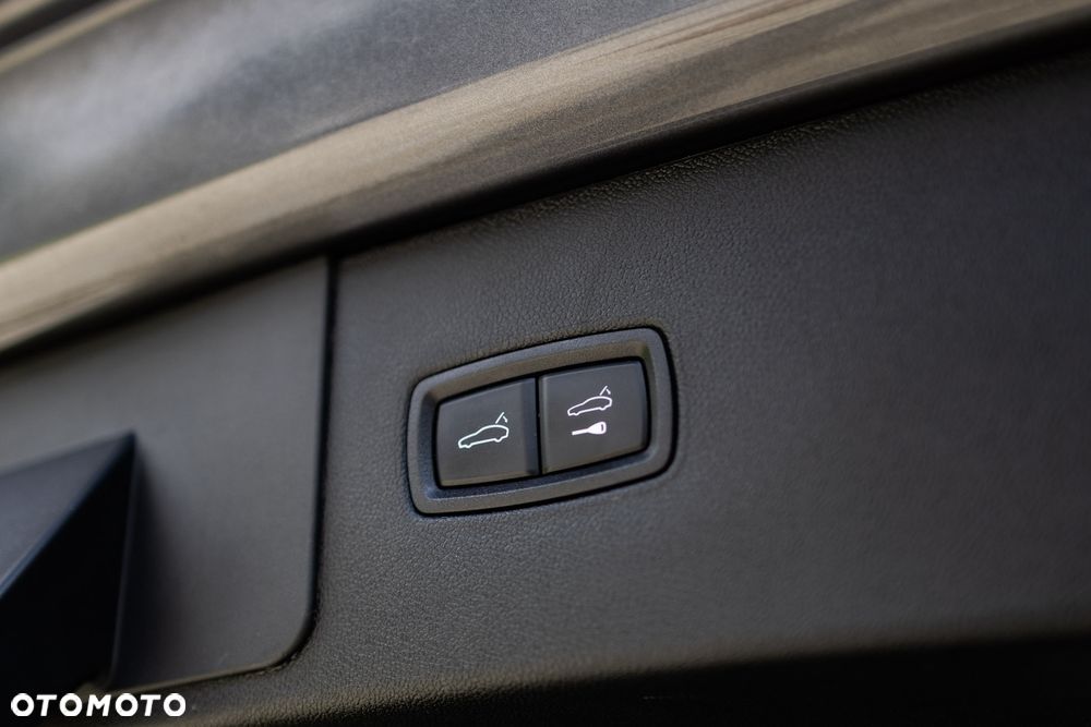 Porsche Cayenne Platinum Edition - 26