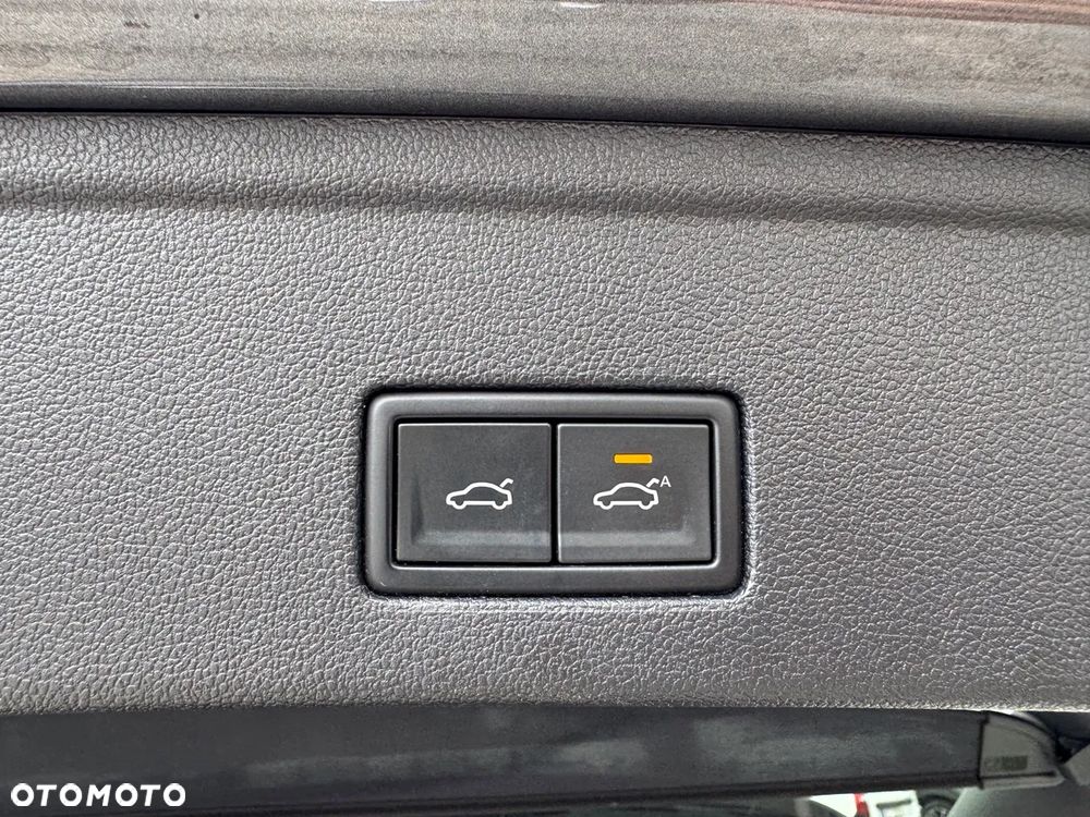 Volkswagen Touareg 3.0 V6 TDI SCR 4Mot Elegance - 11