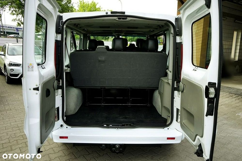 Renault Trafic - 23
