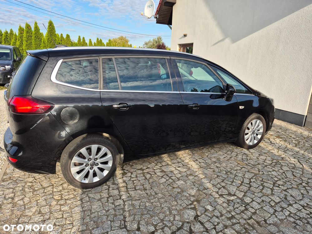 Opel Zafira 1.6 T Plus S&S - 9