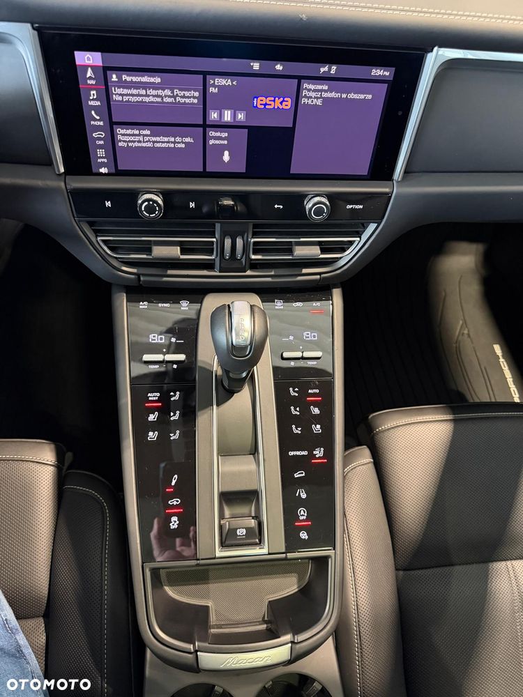 Porsche Macan T PDK - 34