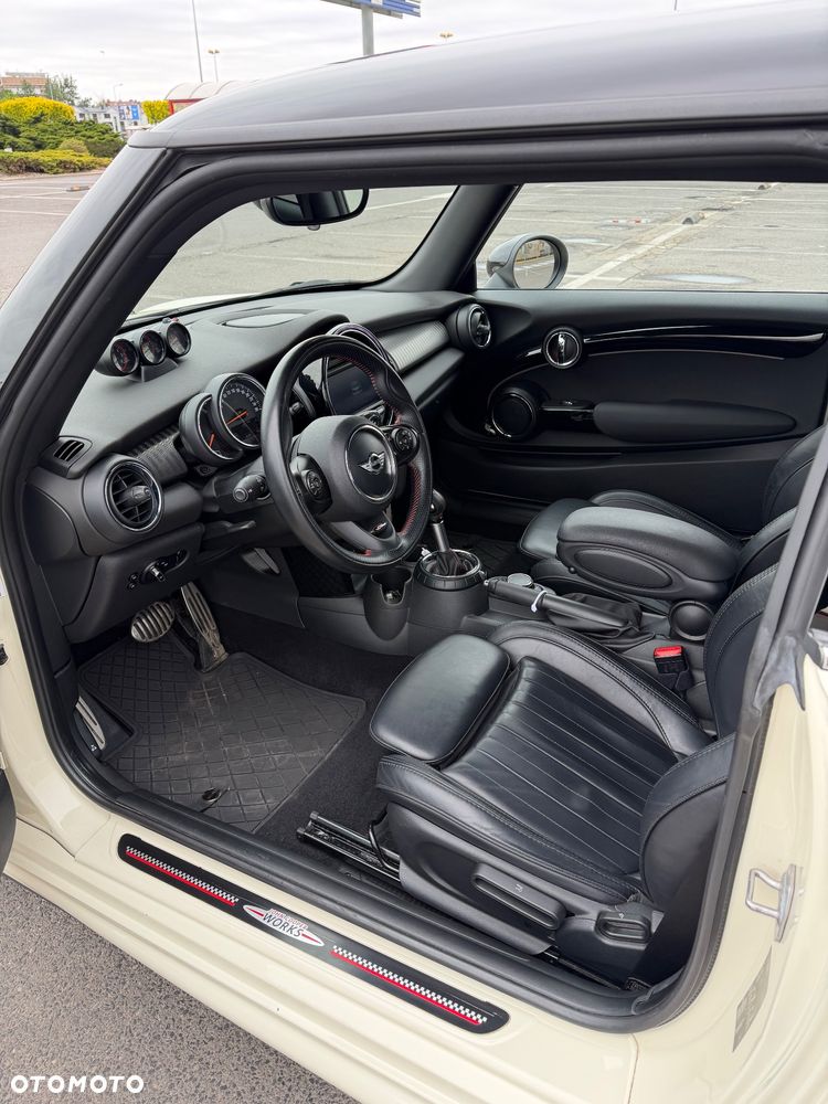 MINI Cooper S Standard - 12
