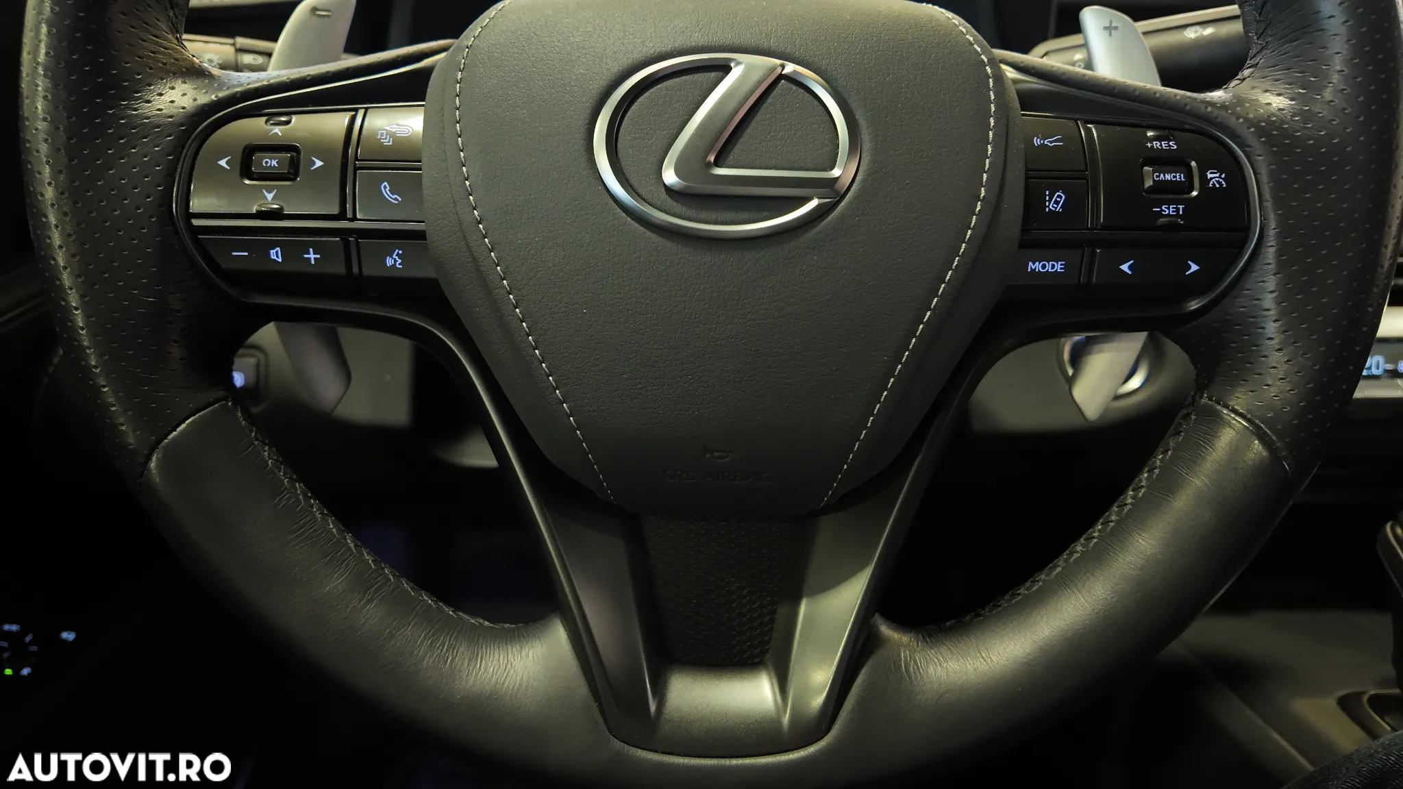 Lexus LC 500h Sport Premium - 25