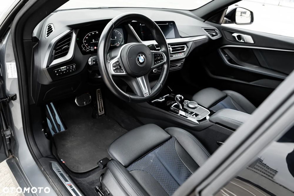BMW Seria 2 218i - 15