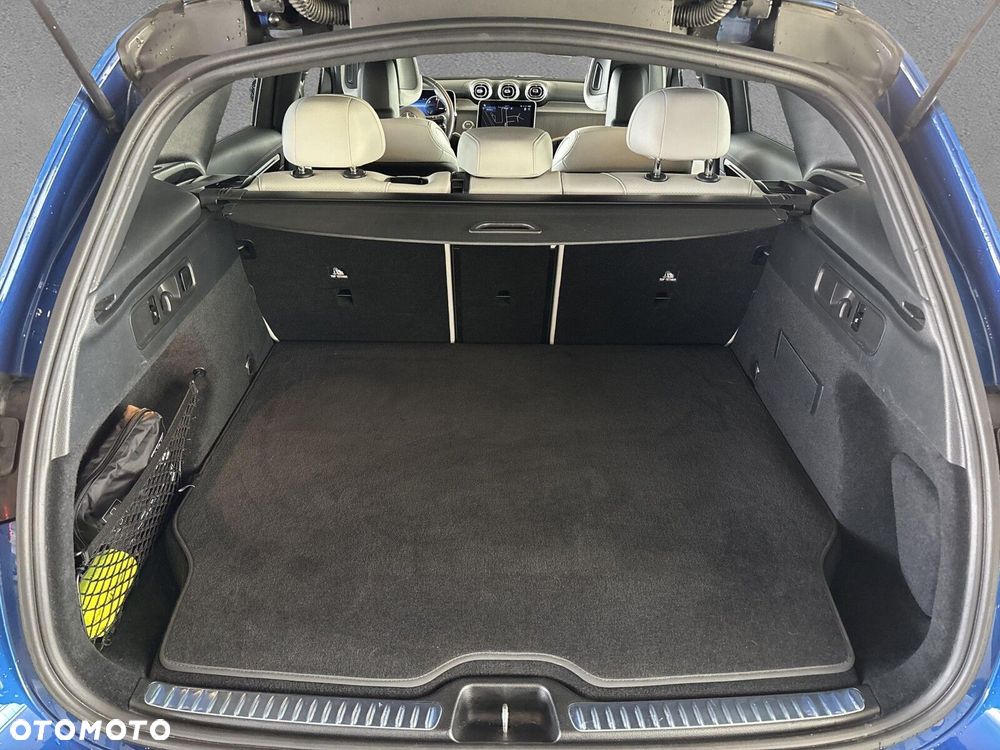 Mercedes-Benz GLC - 25