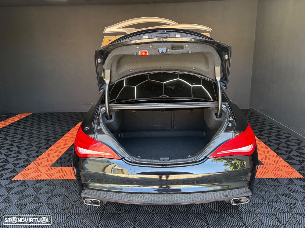 Mercedes-Benz CLA 220 CDI 7G-DCT AMG Line - 27