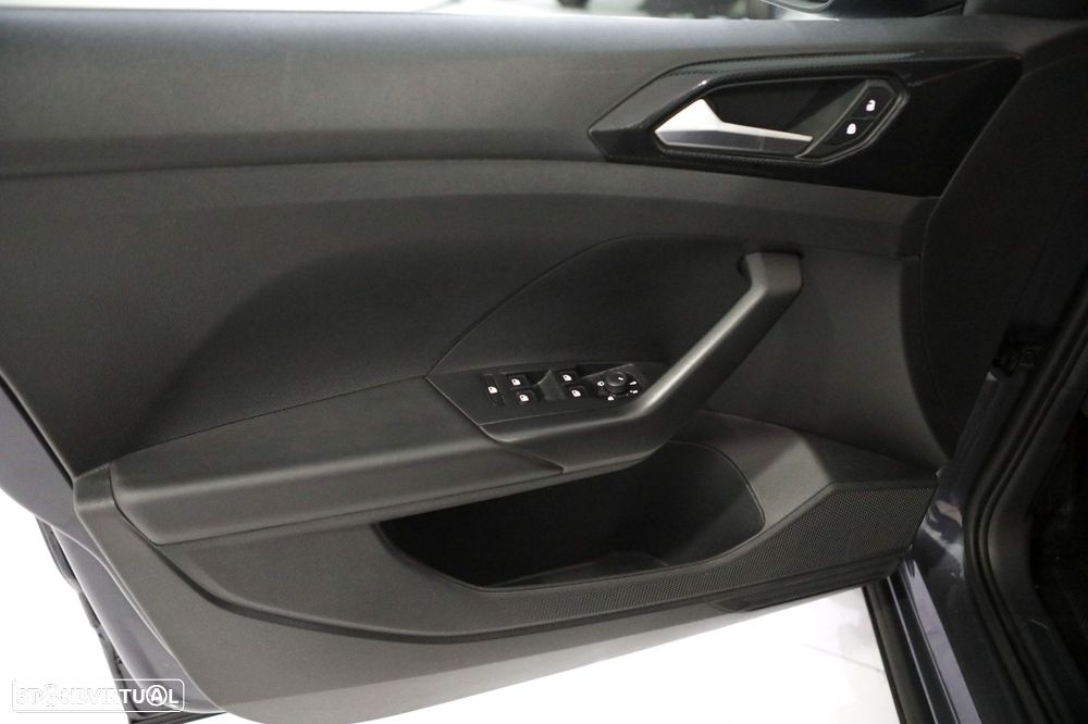 VW T-Cross 1.0 TSI Life DSG - 15