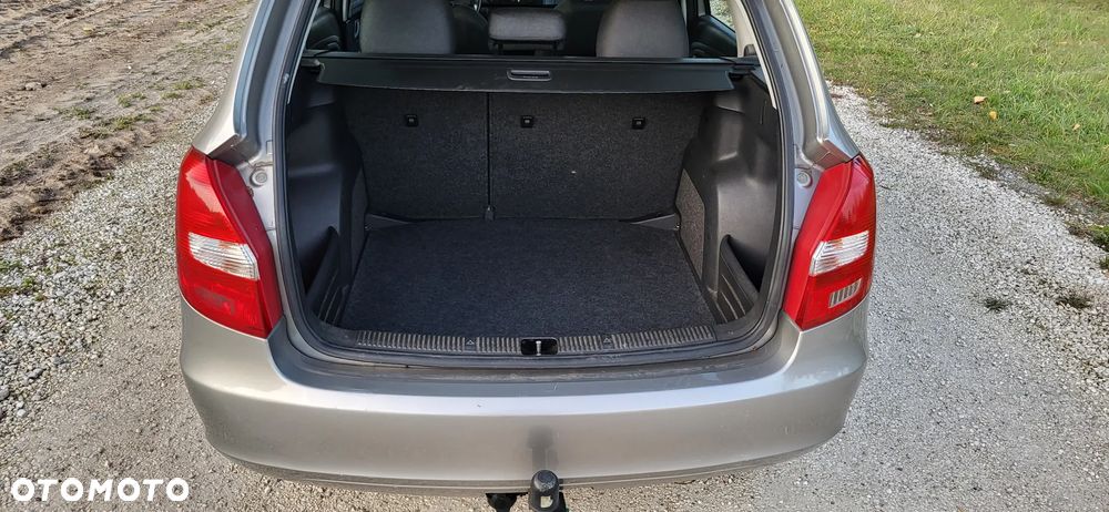 Skoda Fabia 1.4 16V Ambiente - 18