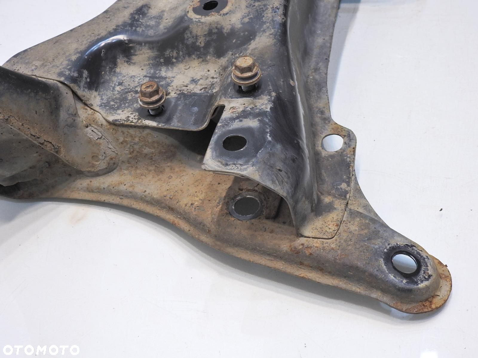 WÓZEK SANKI PRZÓD TOYOTA AYGO I 1.0 - 6