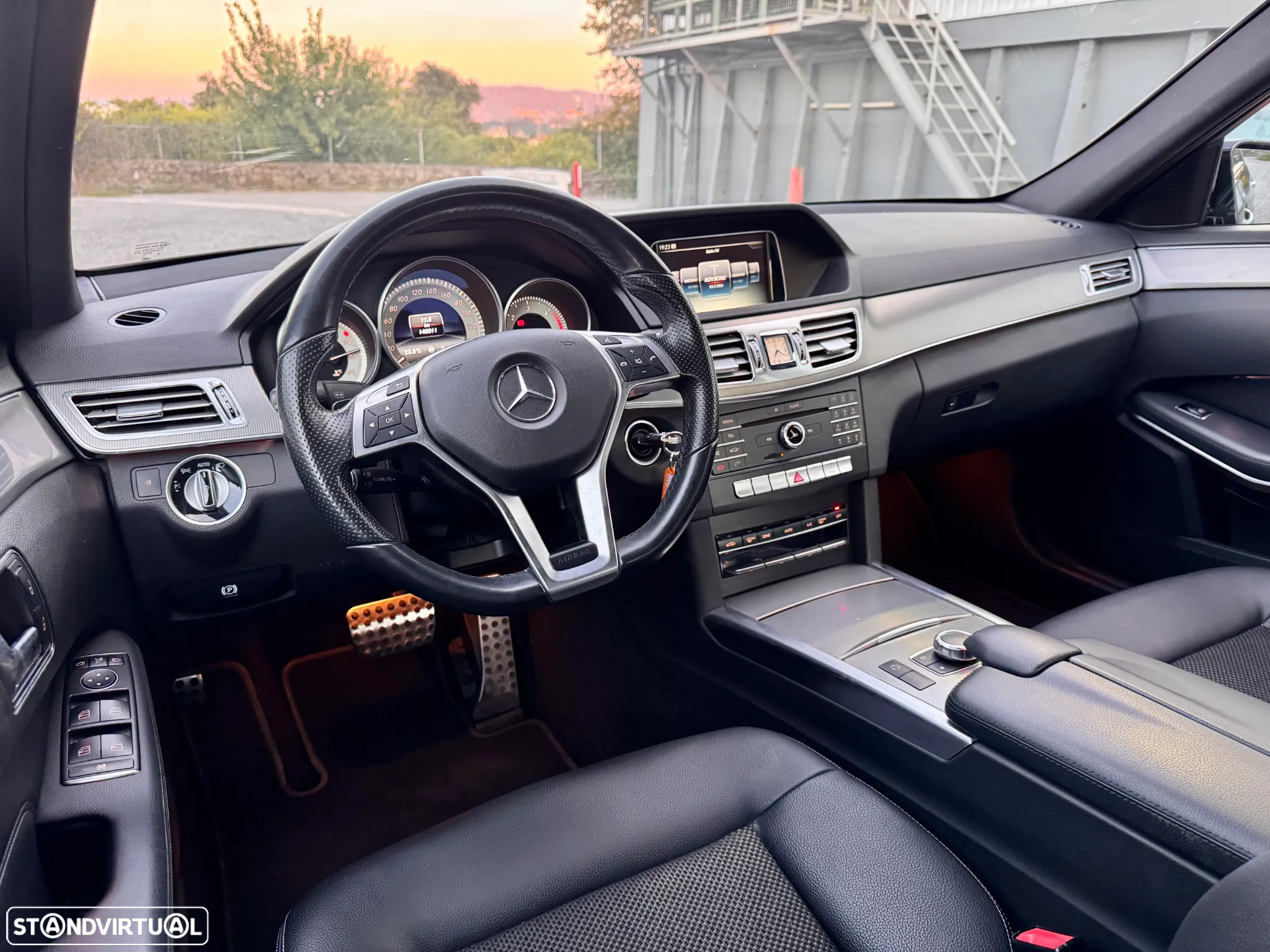 Mercedes-Benz E 250 BlueTEC Avantgarde Auto - 3