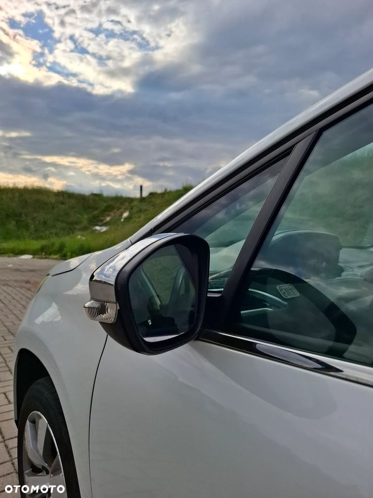 Peugeot 2008 1.6 VTi Allure - 18