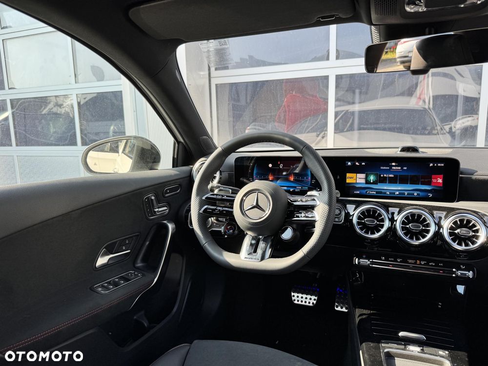 Mercedes-Benz Klasa A AMG 35 4Matic AMG Speedshift DCT 7G - 15