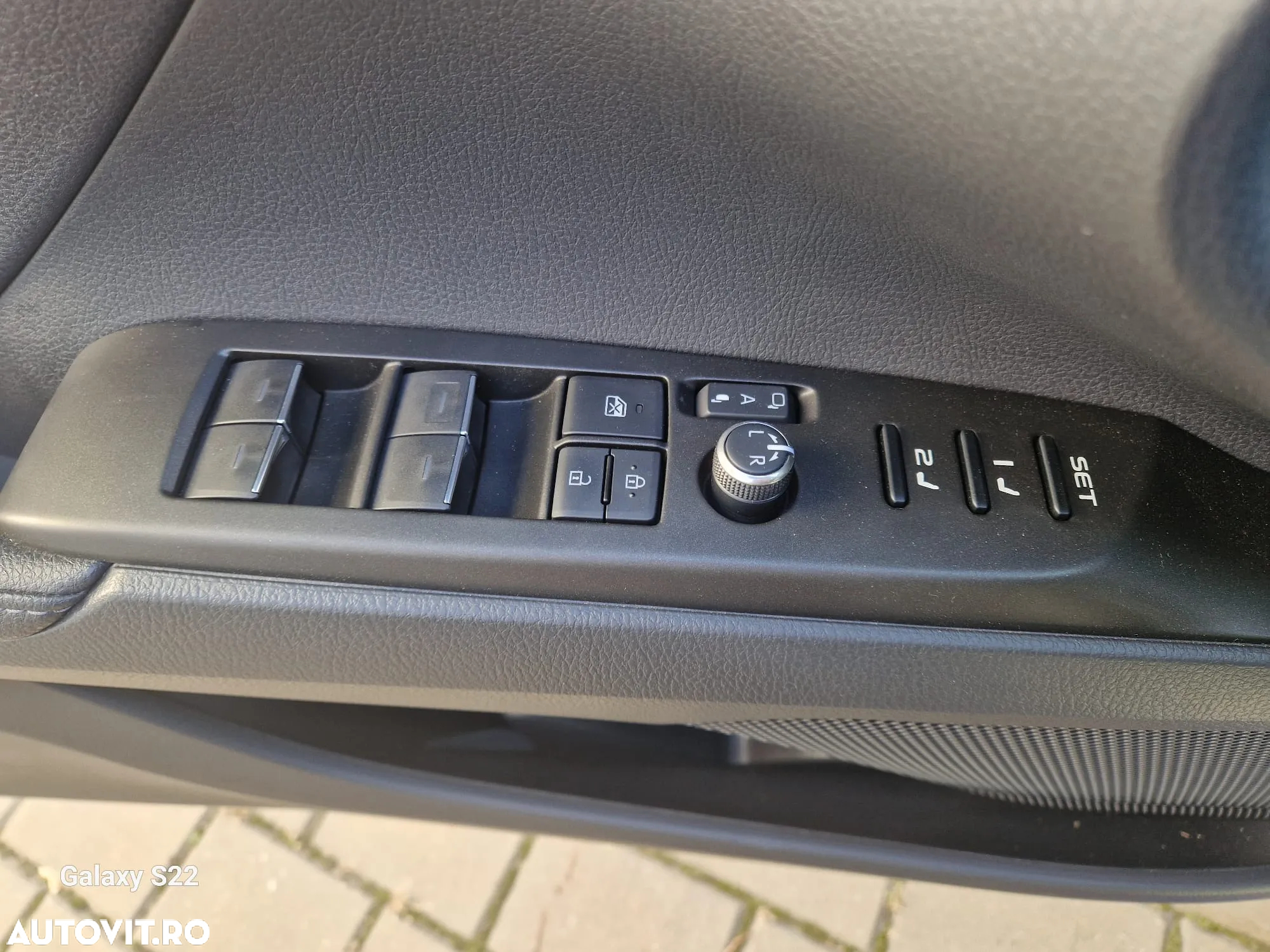 Toyota Camry 2.5 Hybrid Exclusive - 8