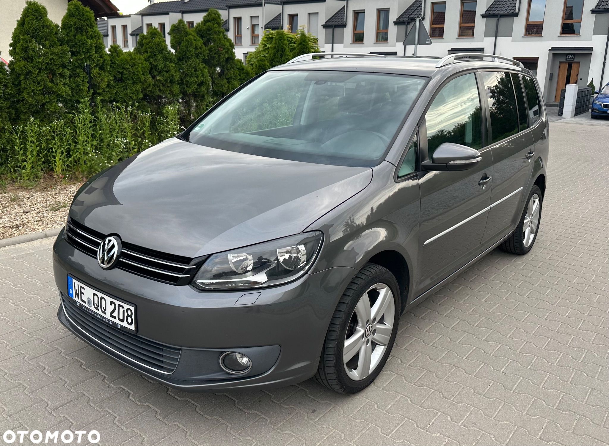 Volkswagen Touran 2.0 TDI DPF BlueMotion Technology Highline - 1
