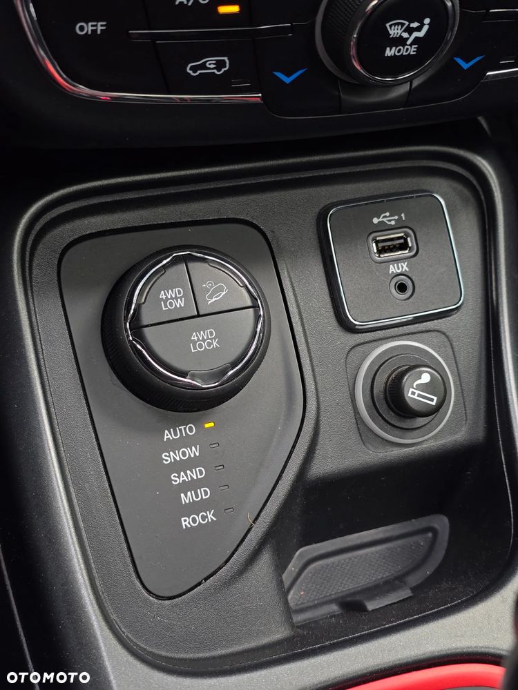 Jeep Compass 2.0 MJD Trailhawk 4WD S&S - 27